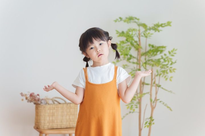 子どもの「なぜなぜ期」どう答えればいい？答え方のポイントやNG回答を紹介