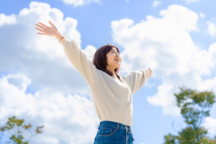ポジティブになるために意識すべきことは？ポジティブ思考のメリットやポイントについて