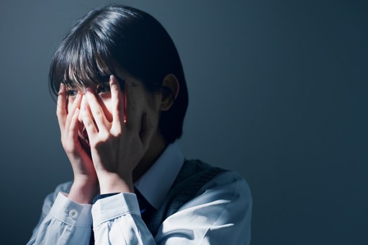 人を信用できないときはどうすればいい？信用できない心理や対処法について解説